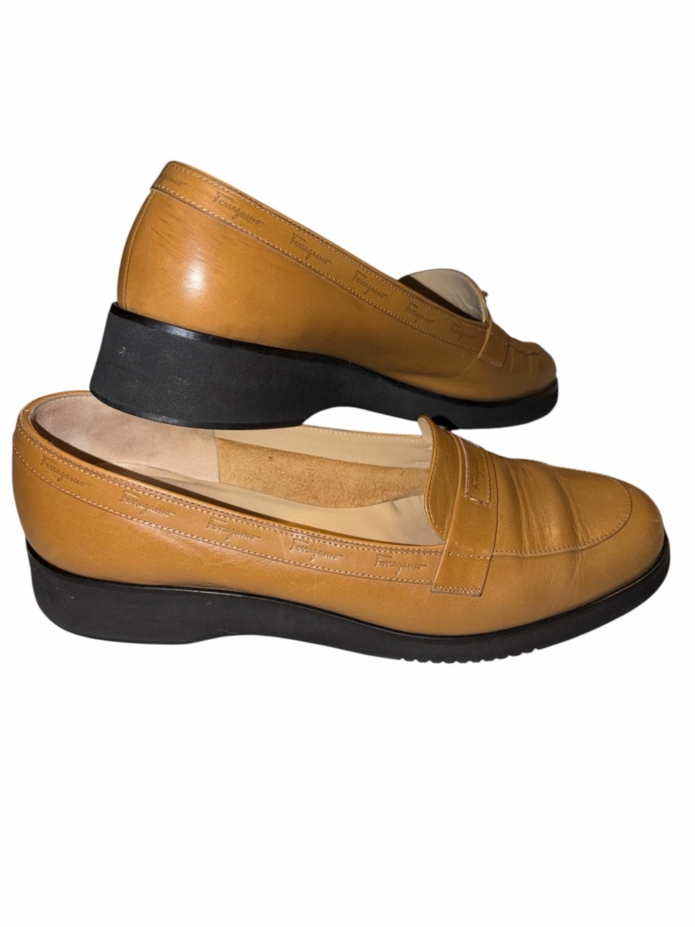 Vintage Salvatore Ferragamo Tan Leather Loafers 8 B Made Italy Quiet Luxury Flat